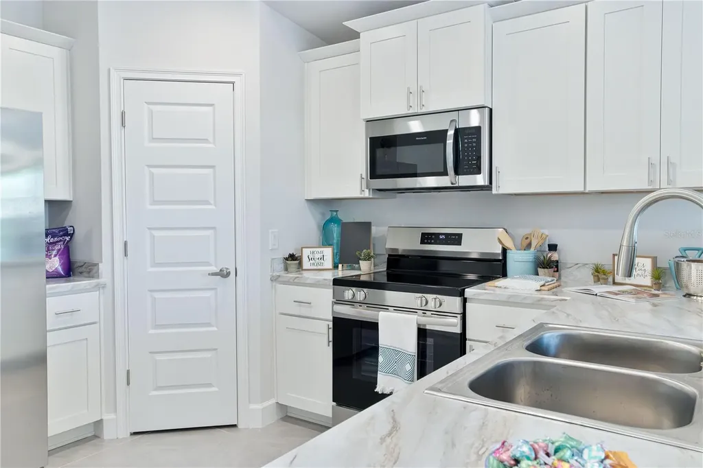 3312 NE Caitlin Lane Bell FL 32619