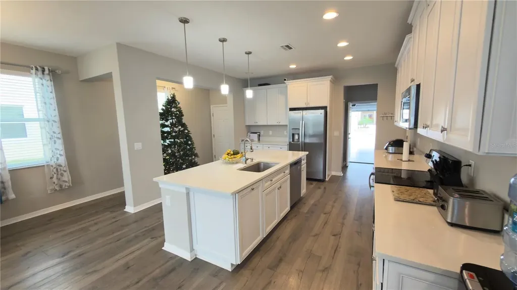 2501 Stapleford Place Wesley Chapel FL 33543