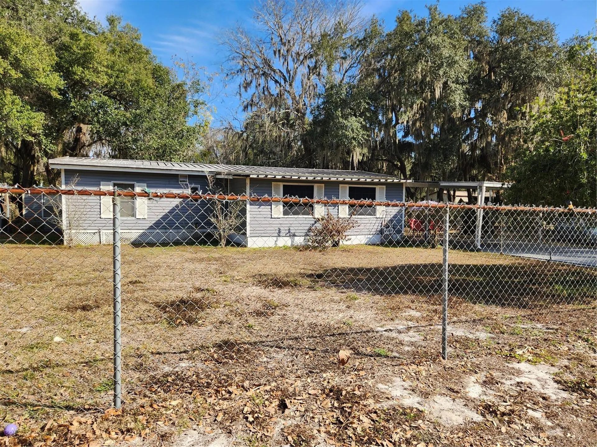 2289 Cr 436a Lake Panasoffkee FL 33538
