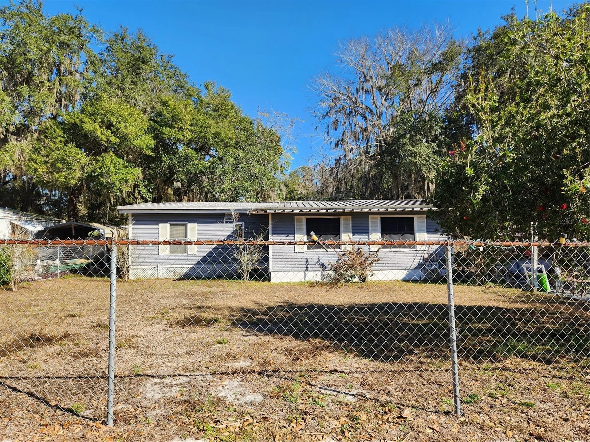 2289 Cr 436a Lake Panasoffkee FL 33538