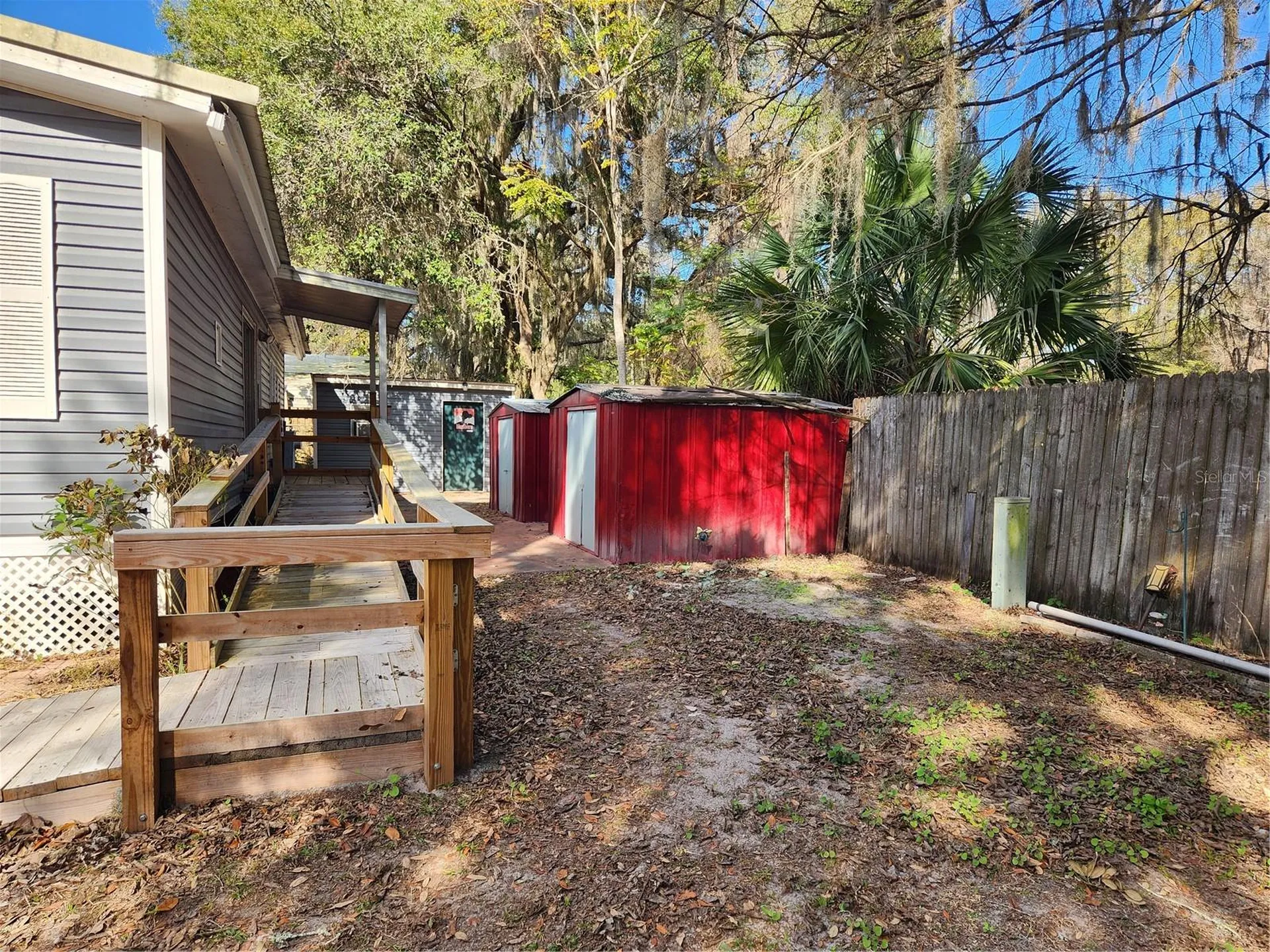 2289 Cr 436a Lake Panasoffkee FL 33538