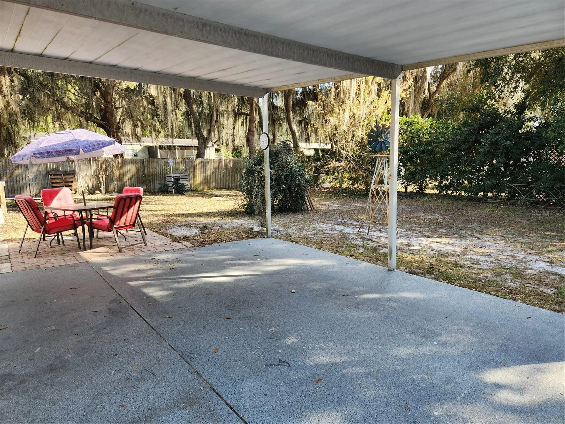 2289 Cr 436a Lake Panasoffkee FL 33538