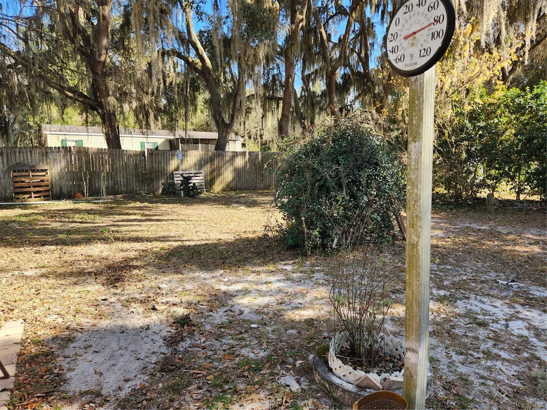 2289 Cr 436a Lake Panasoffkee FL 33538