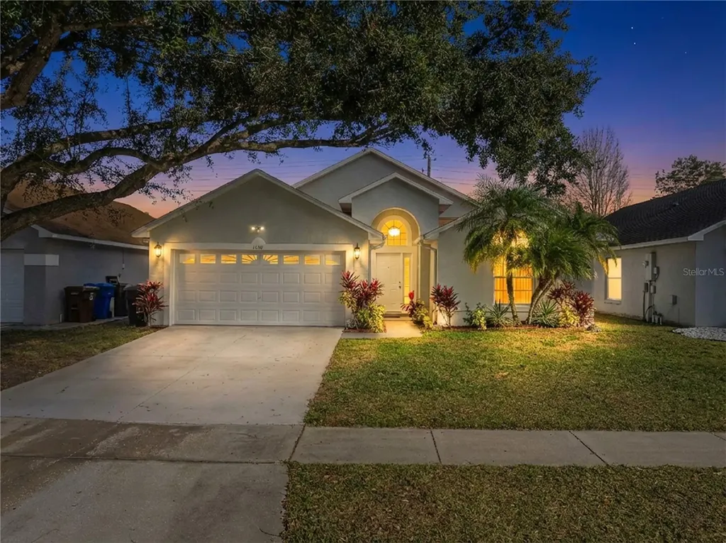 2450 Shelby Circle Kissimmee FL 34743