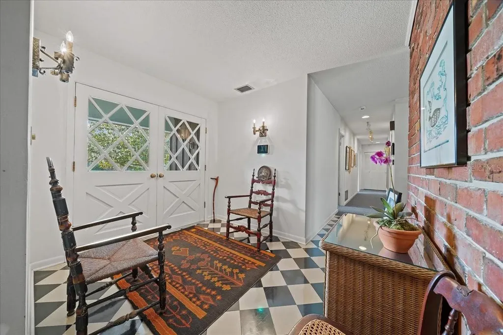 2147 NE 7th Street Ocala FL 34470