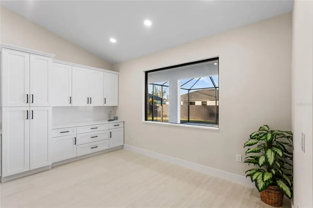 1711 SW 3rd Street Cape Coral FL 33991