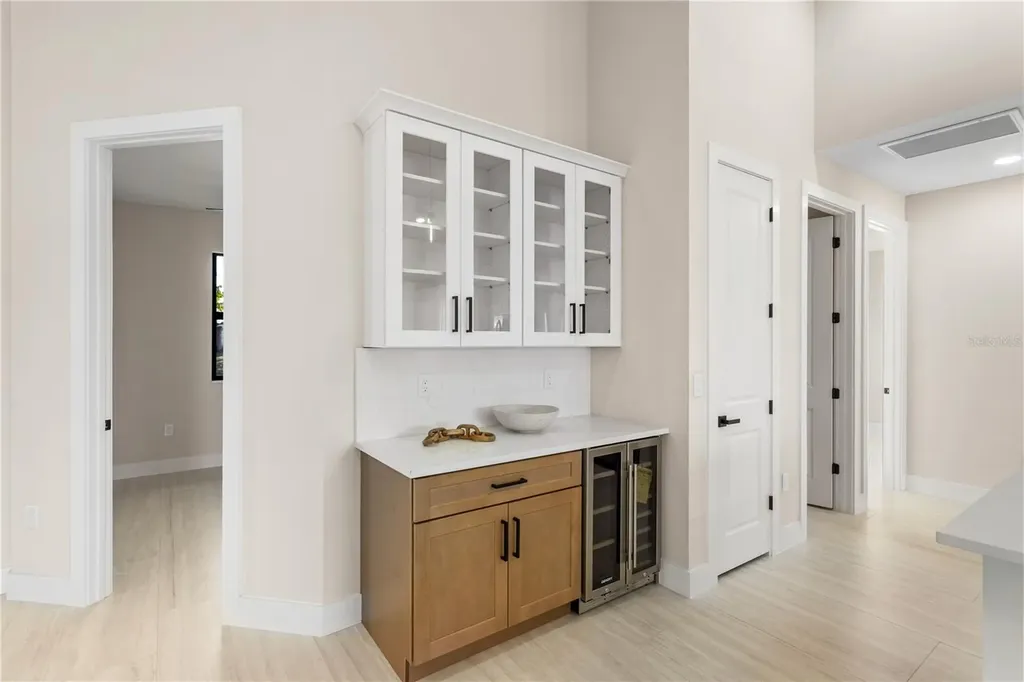 1711 SW 3rd Street Cape Coral FL 33991