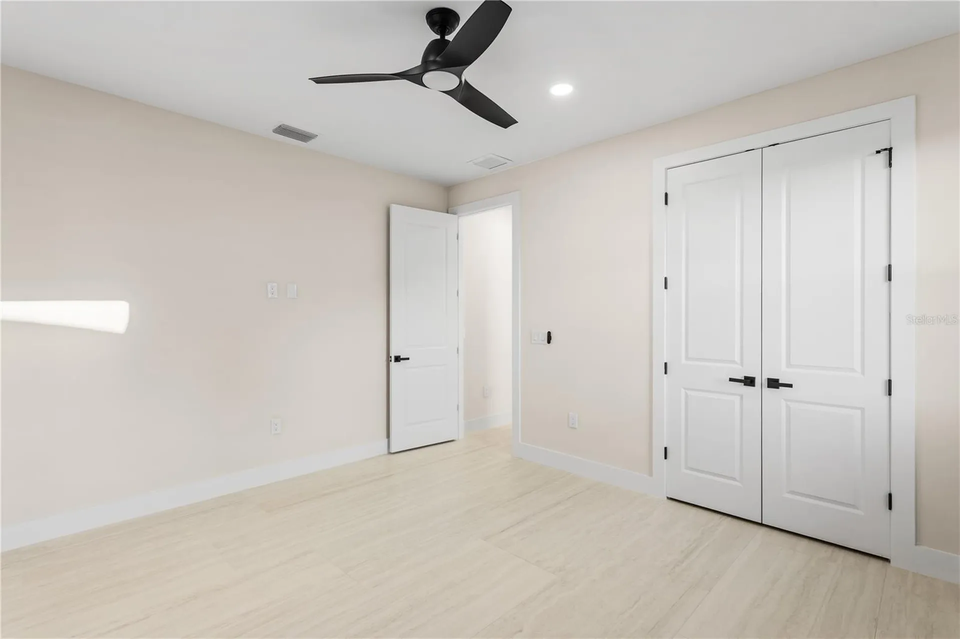 1711 SW 3rd Street Cape Coral FL 33991