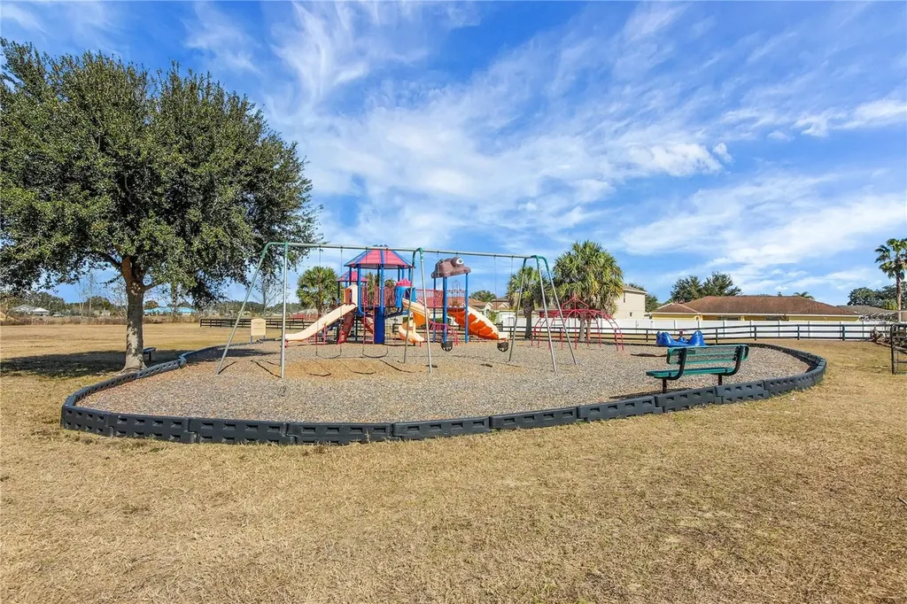 12392 NE 48th Loop Oxford FL 34484