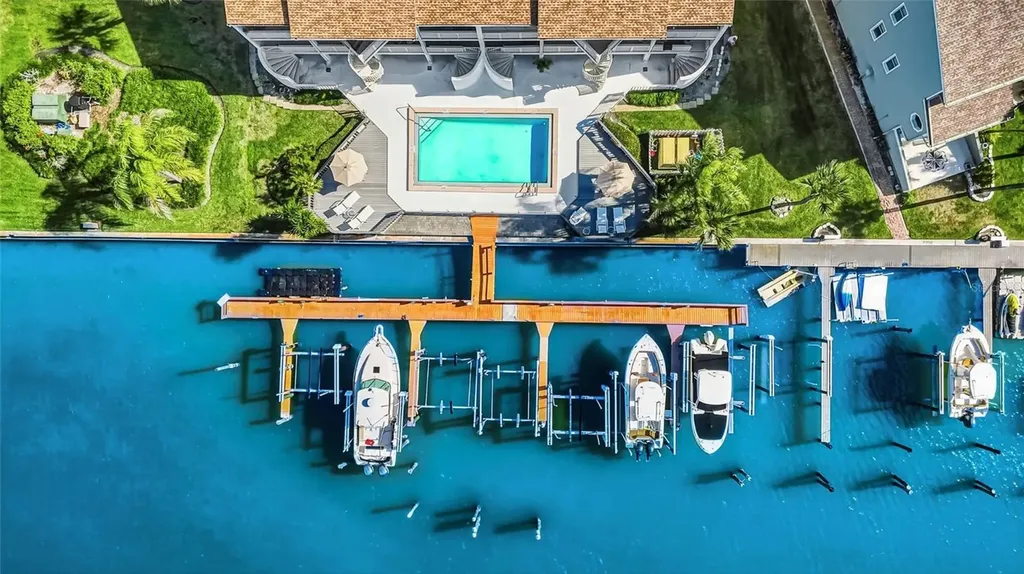 350 Pinellas Bayway S Tierra Verde FL 33715