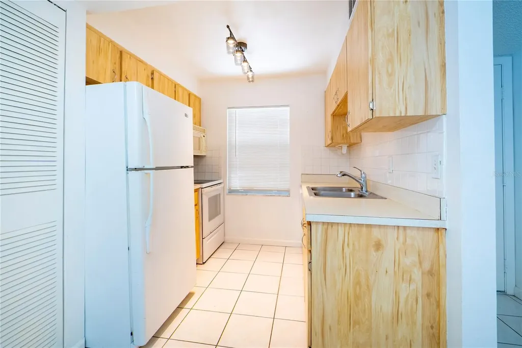 2452 Enterprise Road Clearwater FL 33763