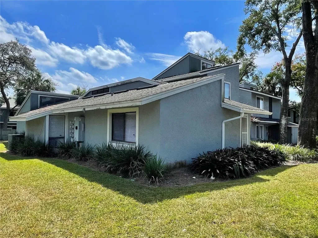 702 Saint Matthew Circle Altamonte Springs FL 32714