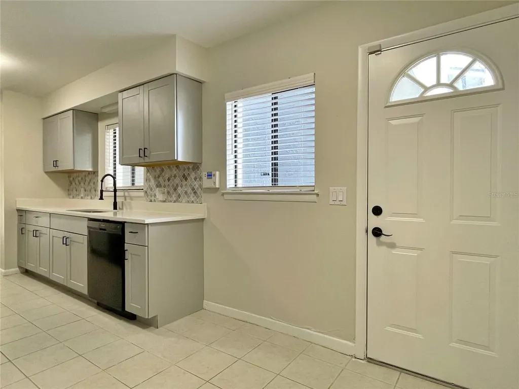 702 Saint Matthew Circle Altamonte Springs FL 32714