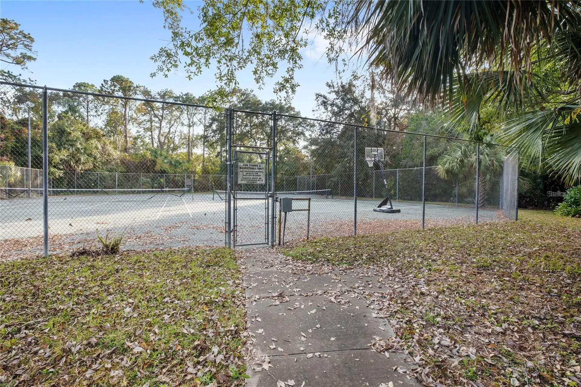 702 Saint Matthew Circle Altamonte Springs FL 32714
