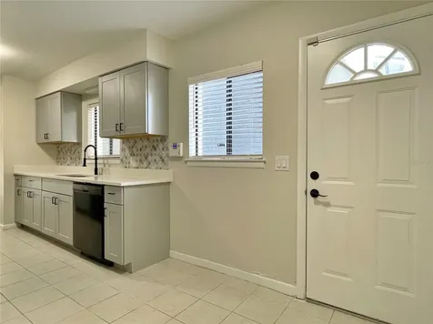 702 Saint Matthew Circle Altamonte Springs FL 32714
