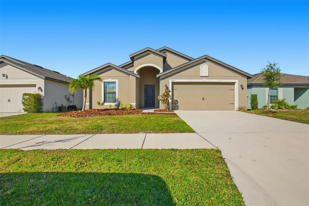 906 Wynnmere Walk Avenue Ruskin FL 33570