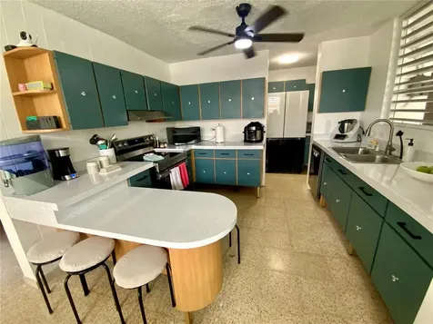 A 1, Villas Del Parque Y Estancias Guaynabo PR 00969