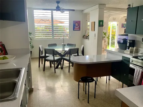 A 1, Villas Del Parque Y Estancias Guaynabo PR 00969