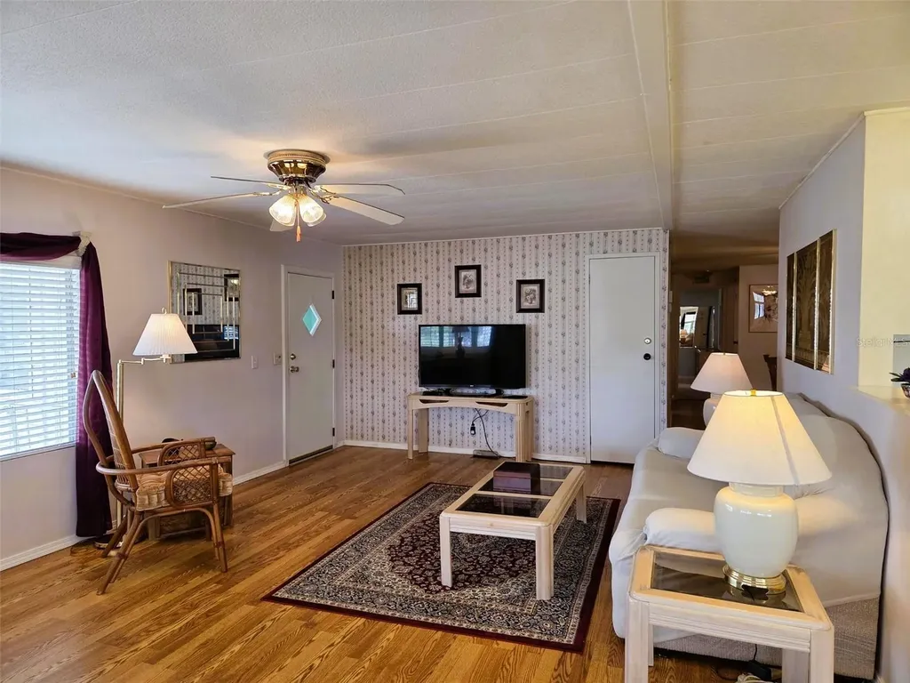 302 Oakwood Boulevard W Sarasota FL 34237