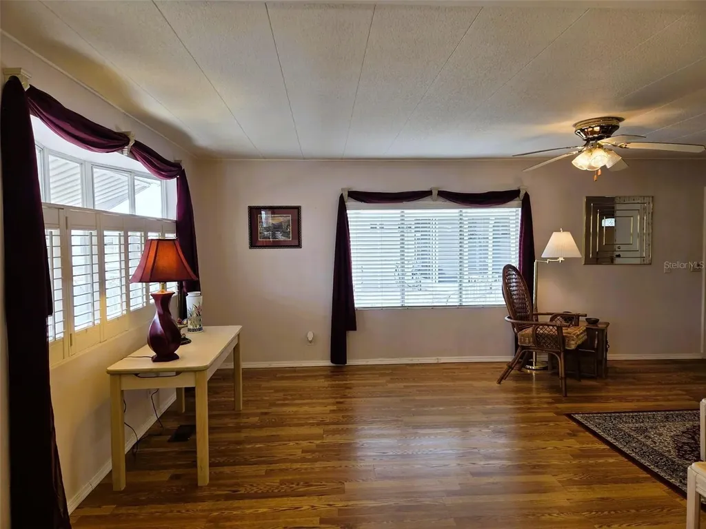 302 Oakwood Boulevard W Sarasota FL 34237