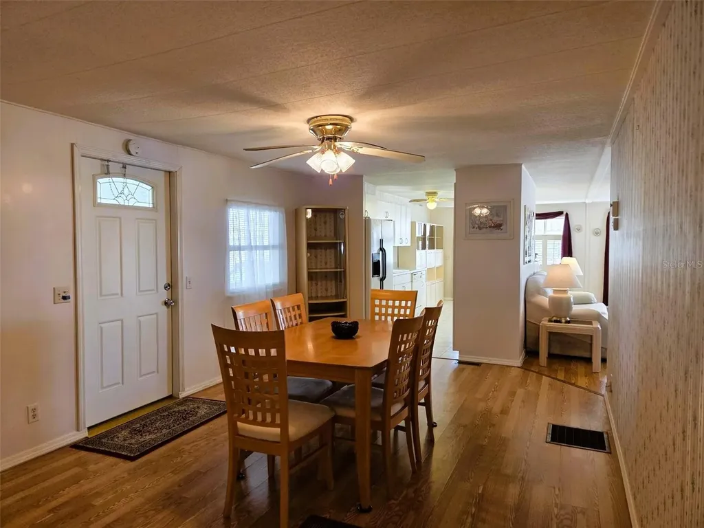 302 Oakwood Boulevard W Sarasota FL 34237