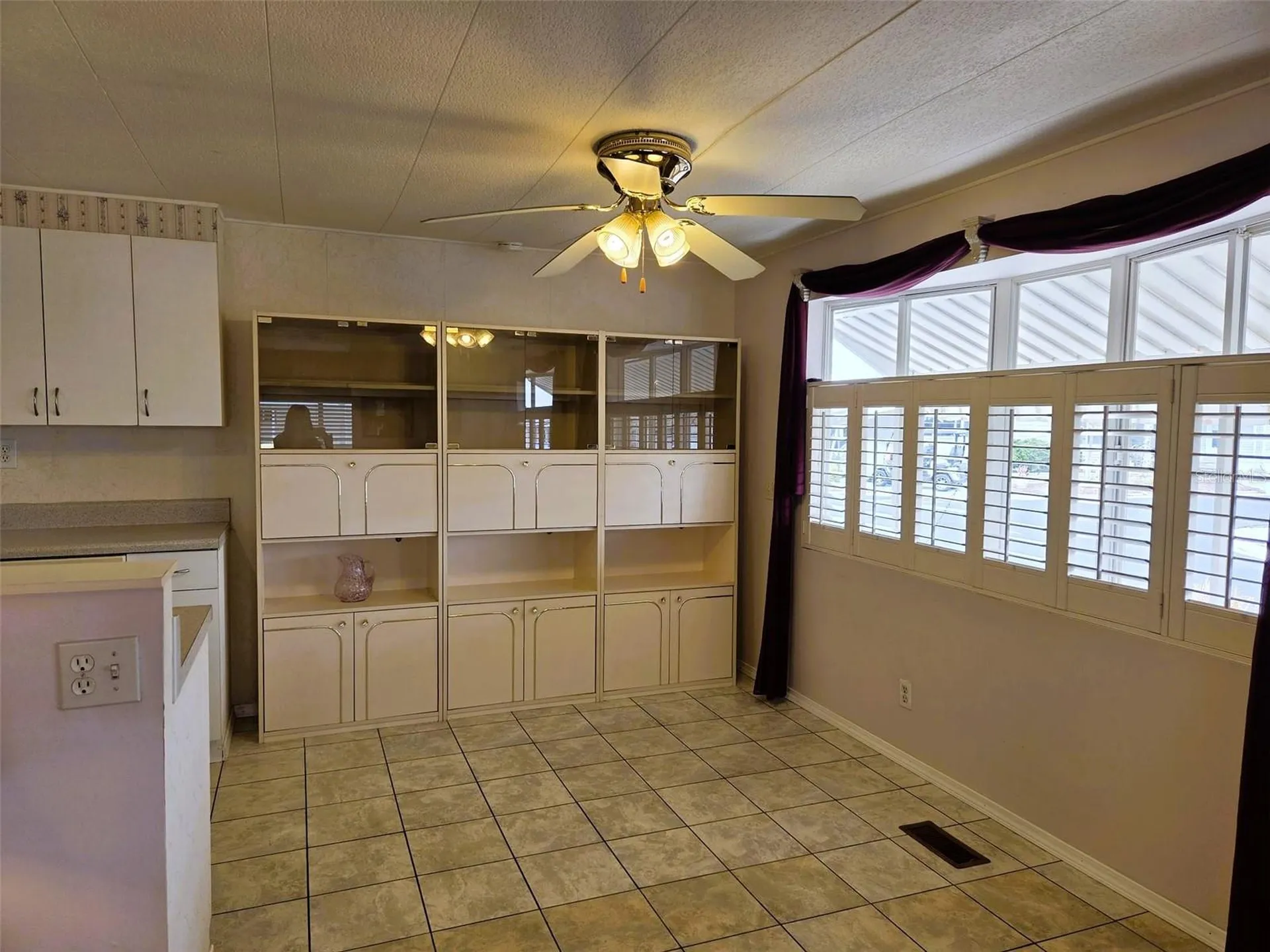 302 Oakwood Boulevard W Sarasota FL 34237