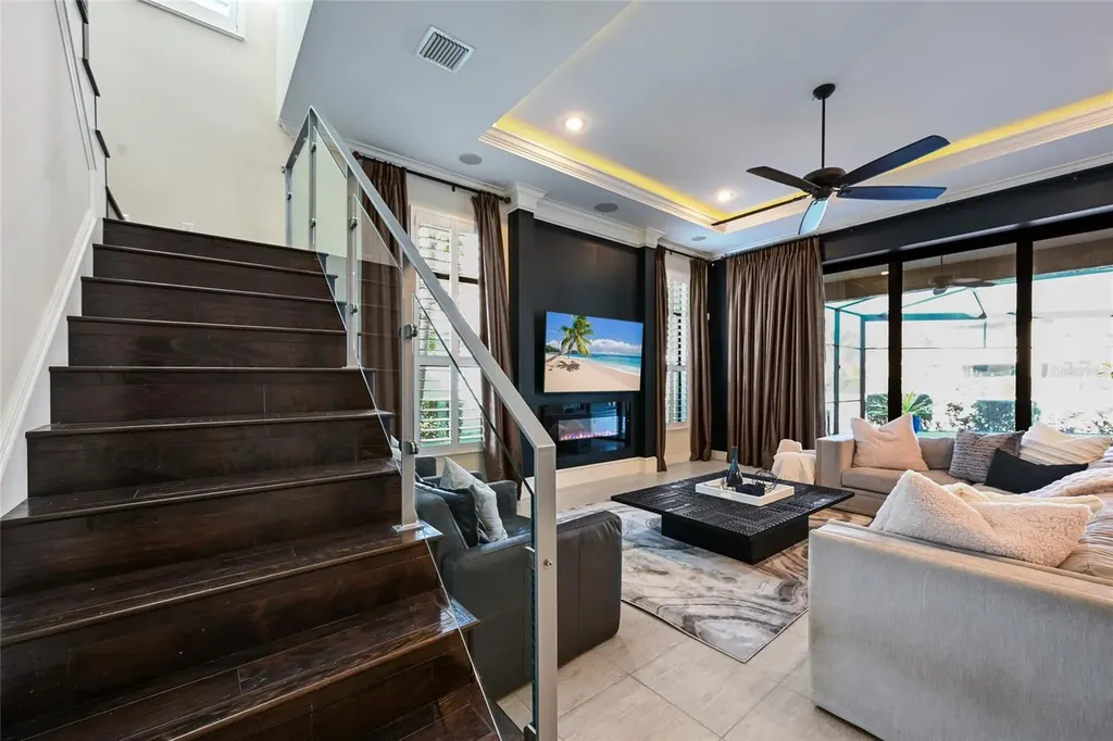 512 Mast Drive Bradenton FL 34208