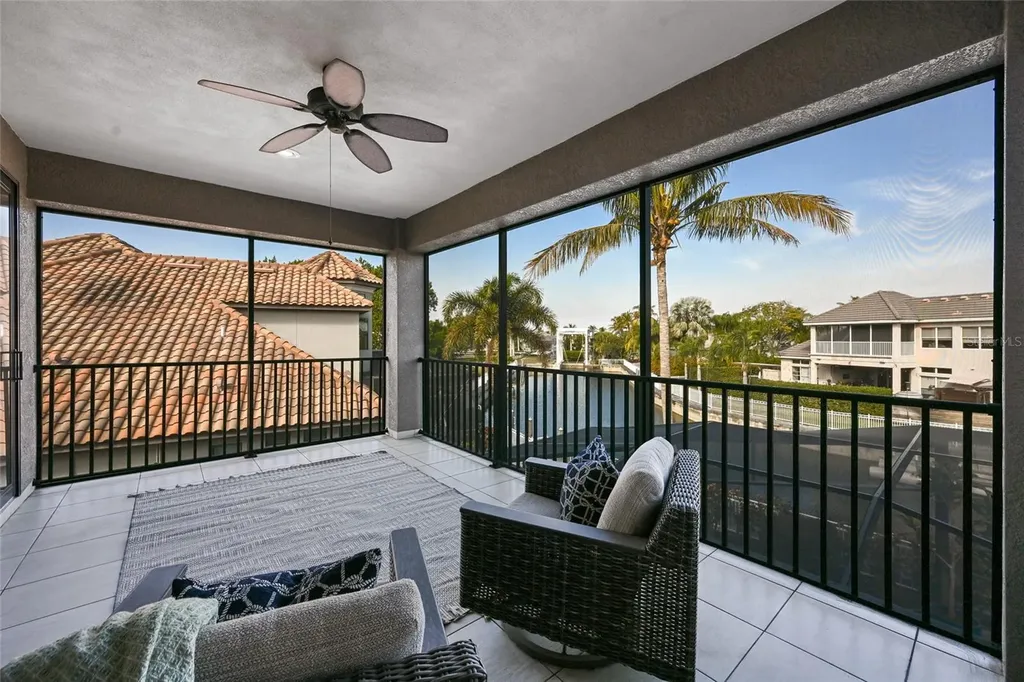 512 Mast Drive Bradenton FL 34208