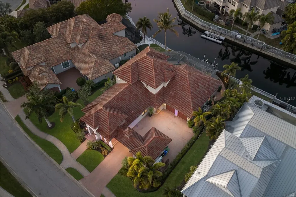 512 Mast Drive Bradenton FL 34208