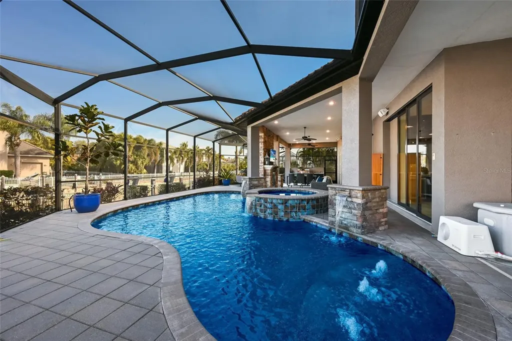512 Mast Drive Bradenton FL 34208