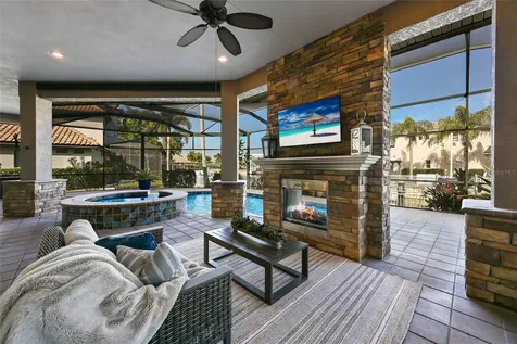512 Mast Drive Bradenton FL 34208