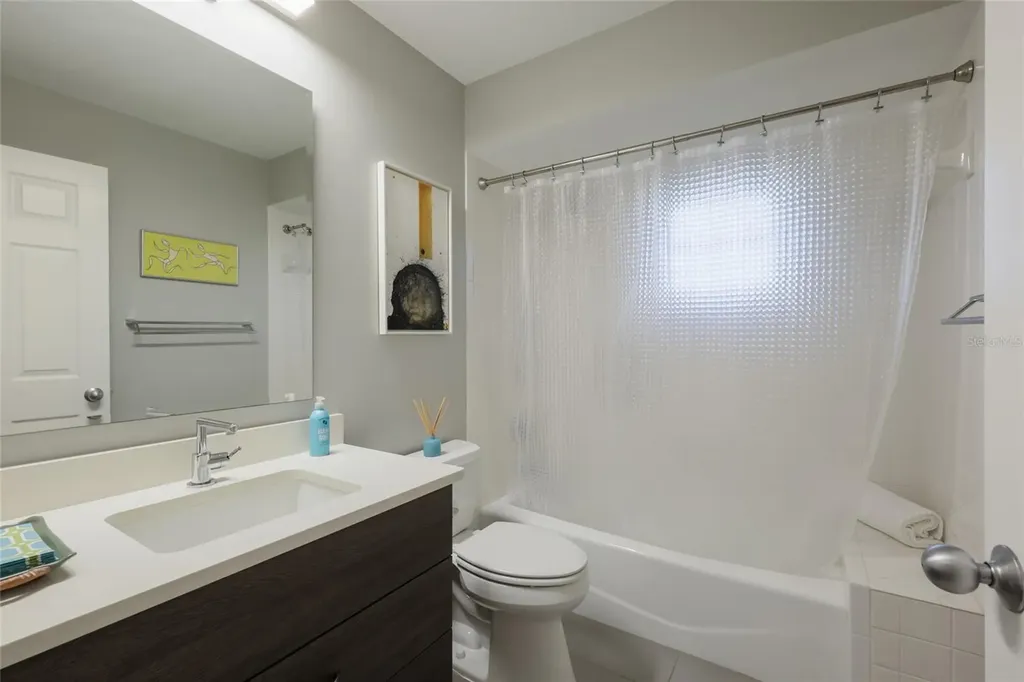 428 Sapphire Drive Sarasota FL 34234
