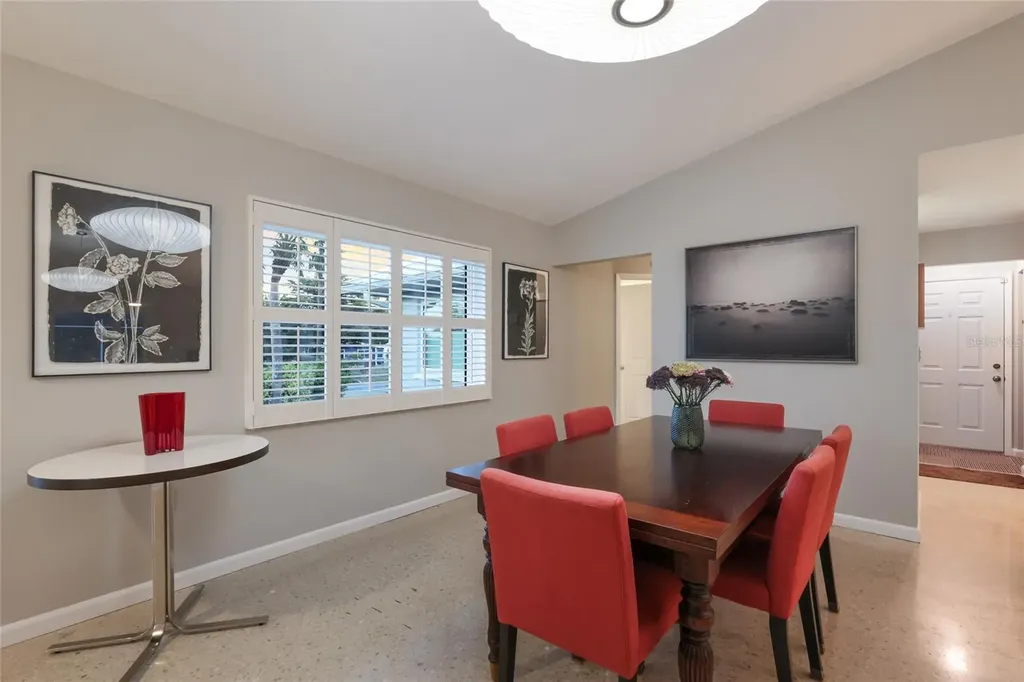 428 Sapphire Drive Sarasota FL 34234