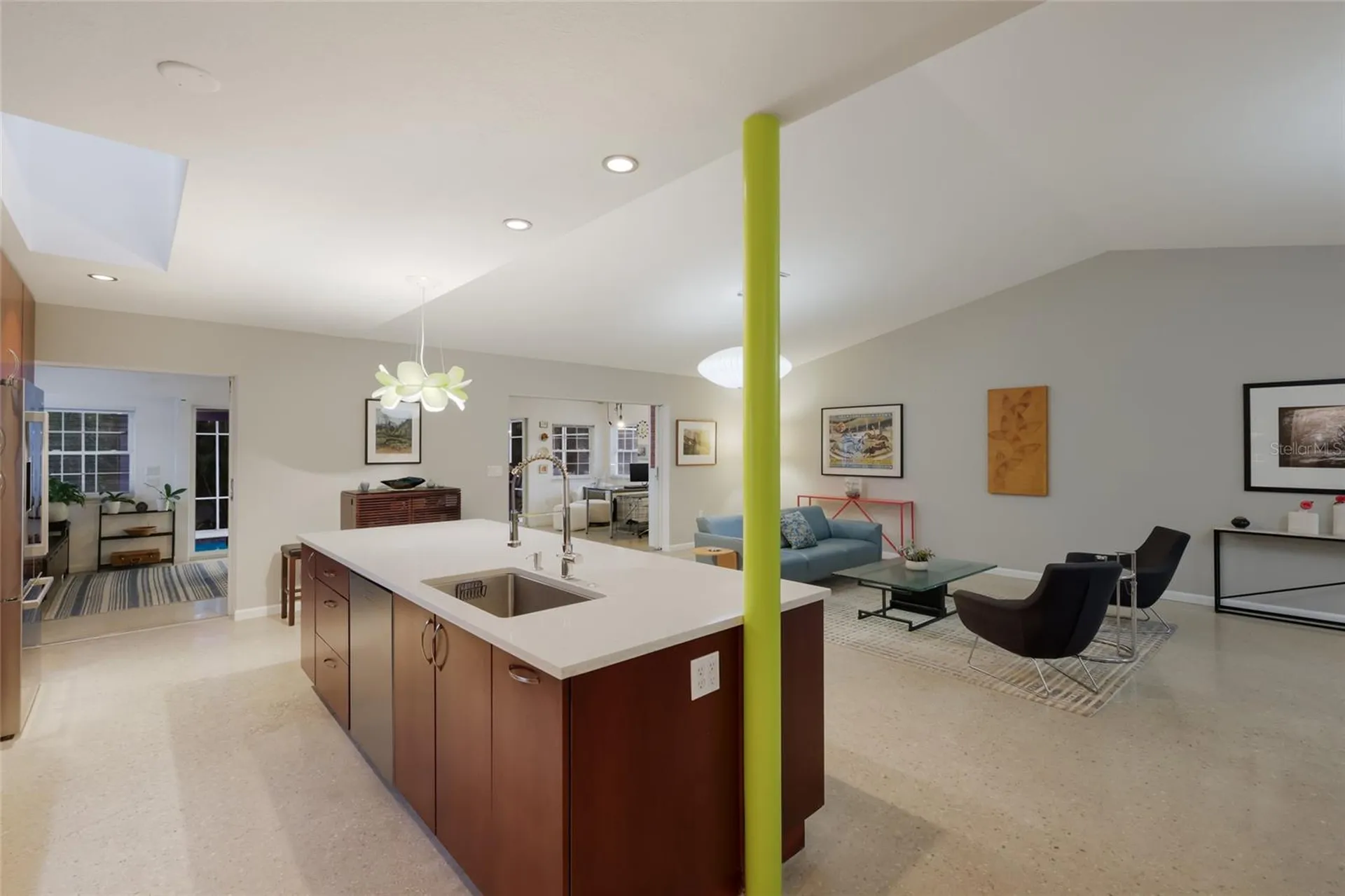 428 Sapphire Drive Sarasota FL 34234
