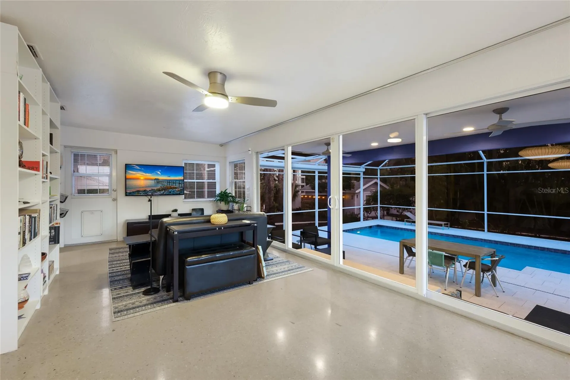428 Sapphire Drive Sarasota FL 34234