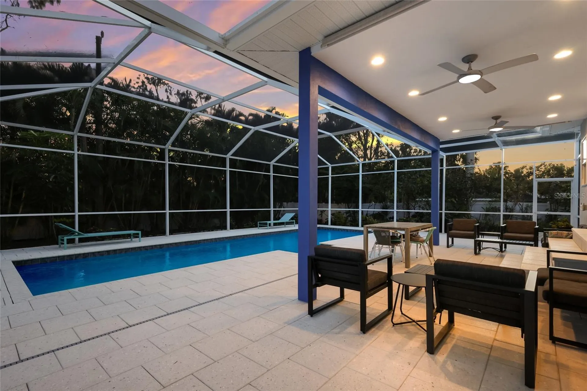 428 Sapphire Drive Sarasota FL 34234