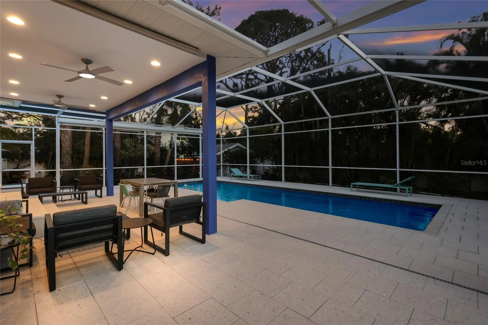 428 Sapphire Drive Sarasota FL 34234