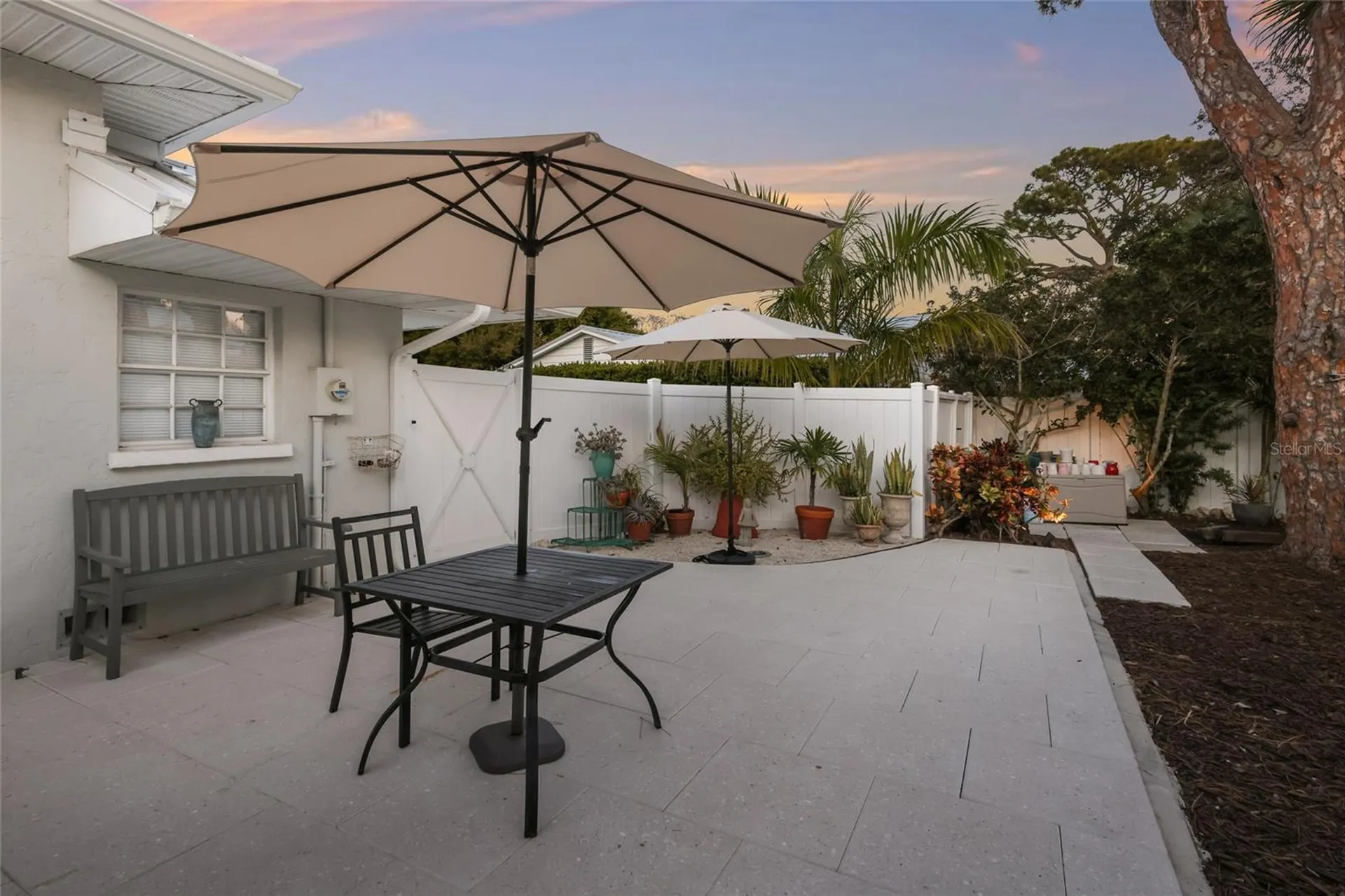 428 Sapphire Drive Sarasota FL 34234