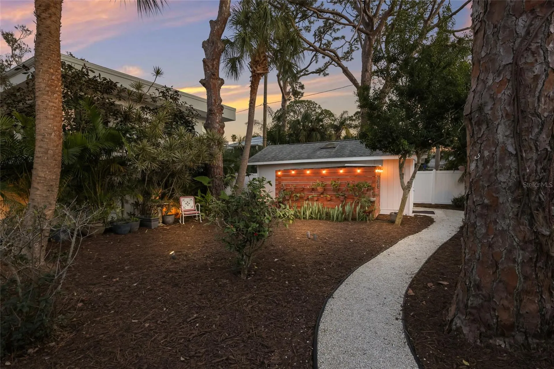 428 Sapphire Drive Sarasota FL 34234