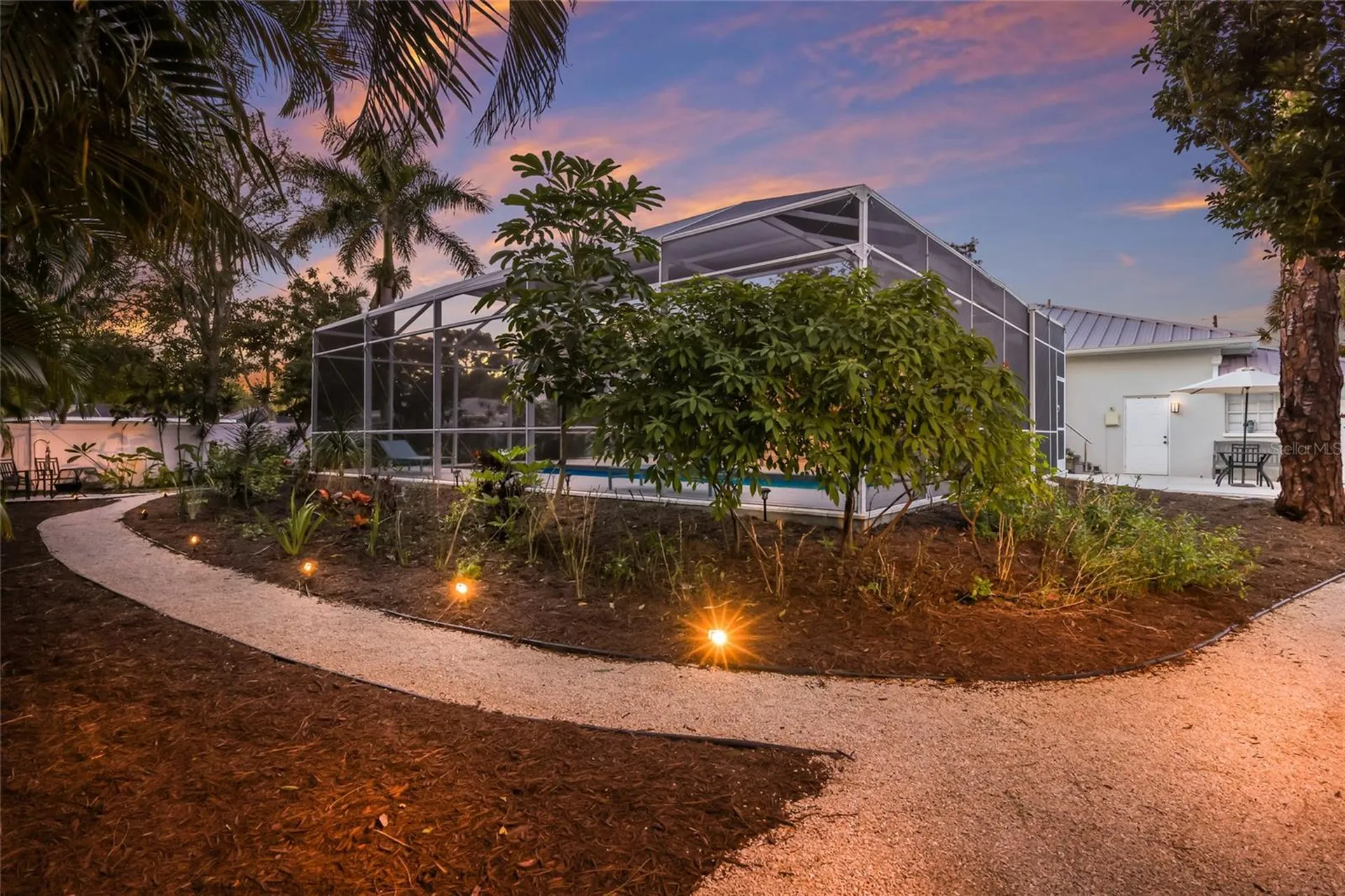 428 Sapphire Drive Sarasota FL 34234
