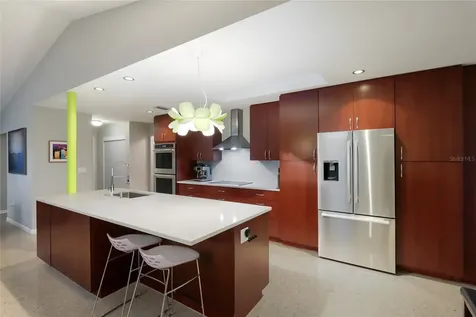 428 Sapphire Drive Sarasota FL 34234