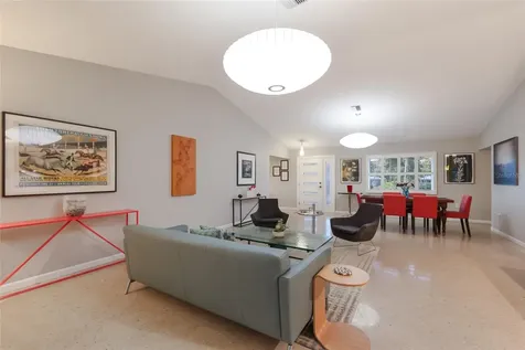 428 Sapphire Drive Sarasota FL 34234