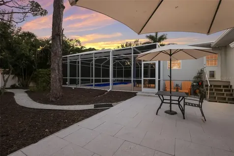 428 Sapphire Drive Sarasota FL 34234