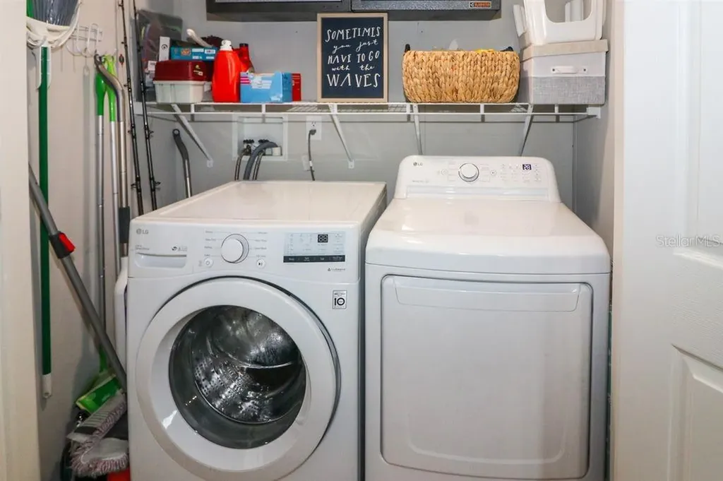 12116 SW County Road 769 Lake Suzy FL 34269