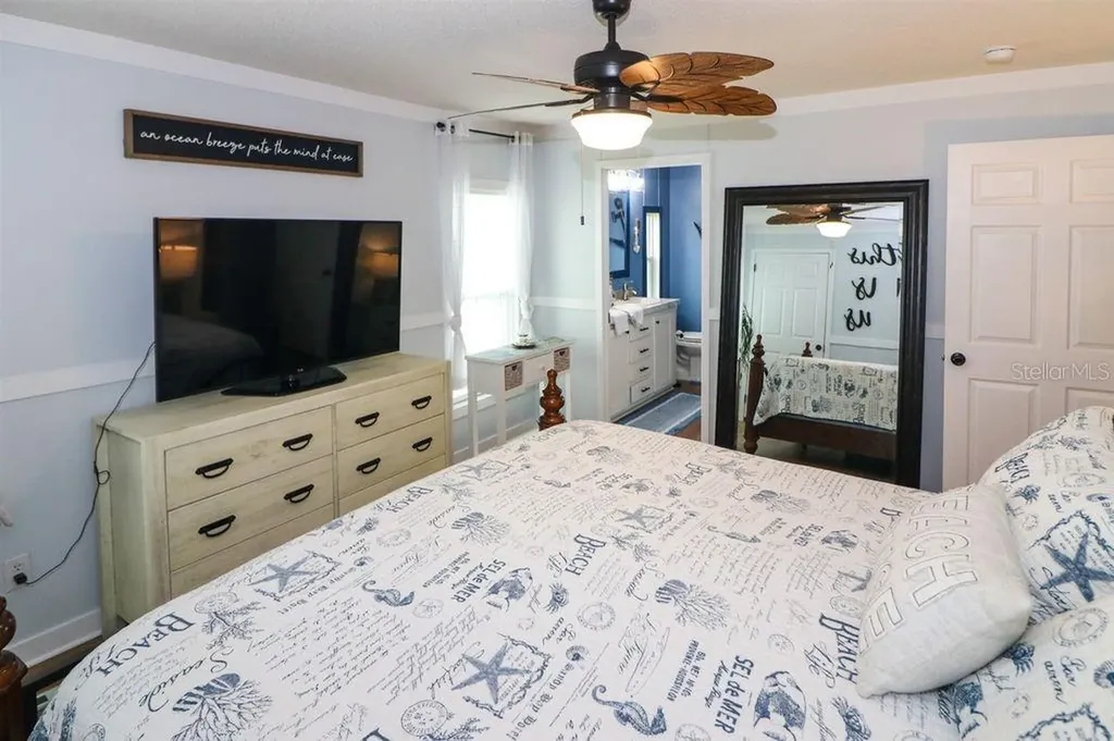 12116 SW County Road 769 Lake Suzy FL 34269