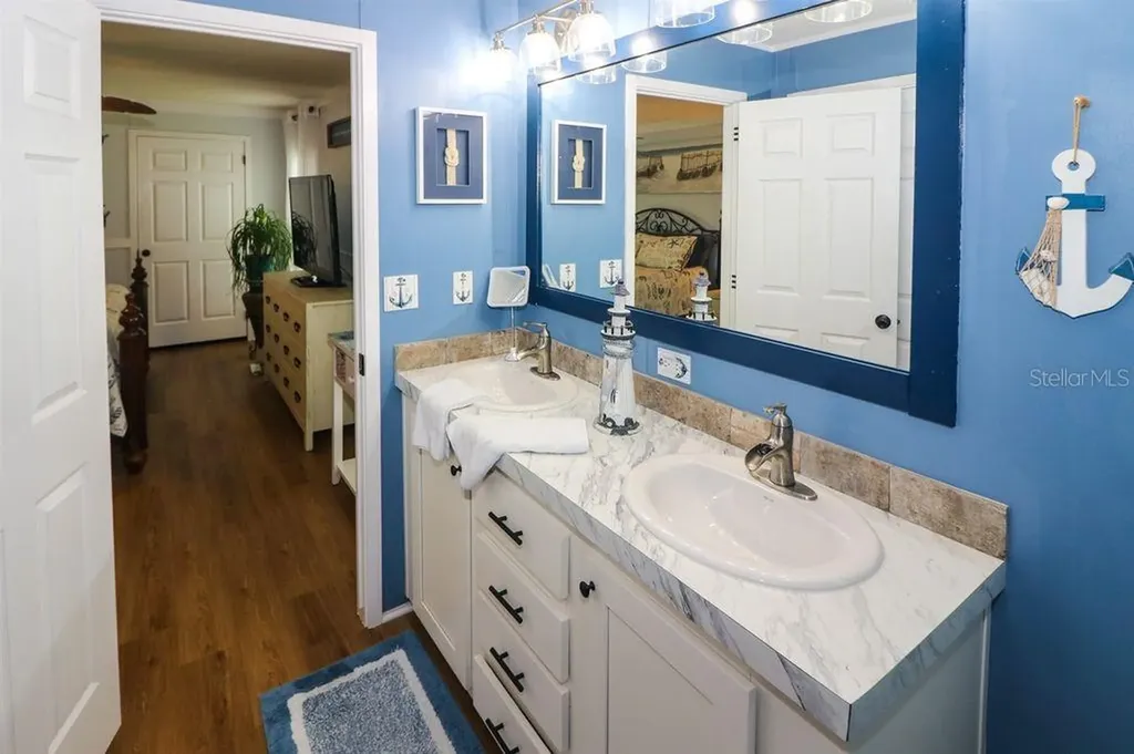 12116 SW County Road 769 Lake Suzy FL 34269