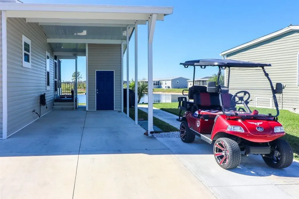 12116 SW County Road 769 Lake Suzy FL 34269