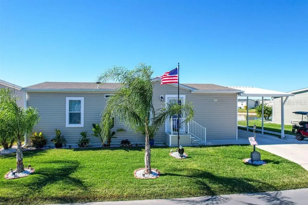 12116 SW County Road 769 Lake Suzy FL 34269