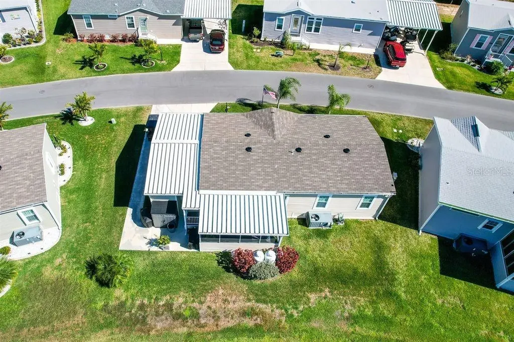 12116 SW County Road 769 Lake Suzy FL 34269