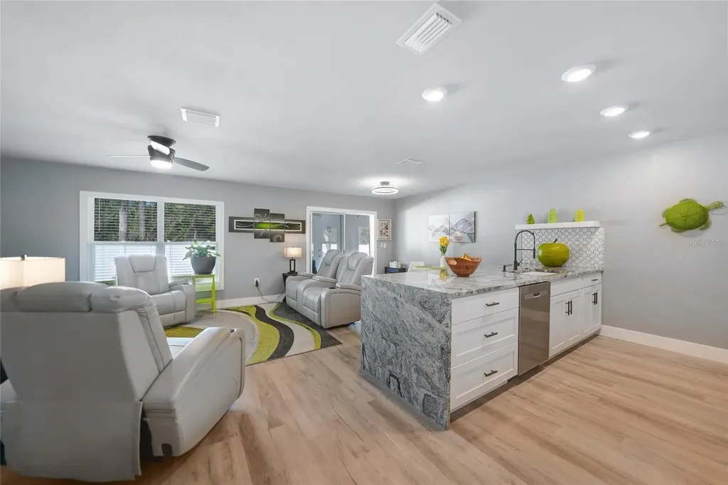 17500 Robinson Avenue Port Charlotte FL 33948